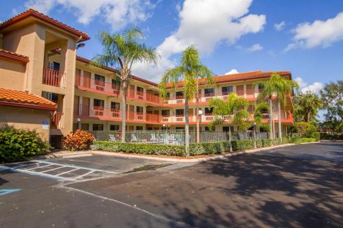 Inn of America - Palm Beach Gardens | Best Hotel in Palm Beach Gardens, FL